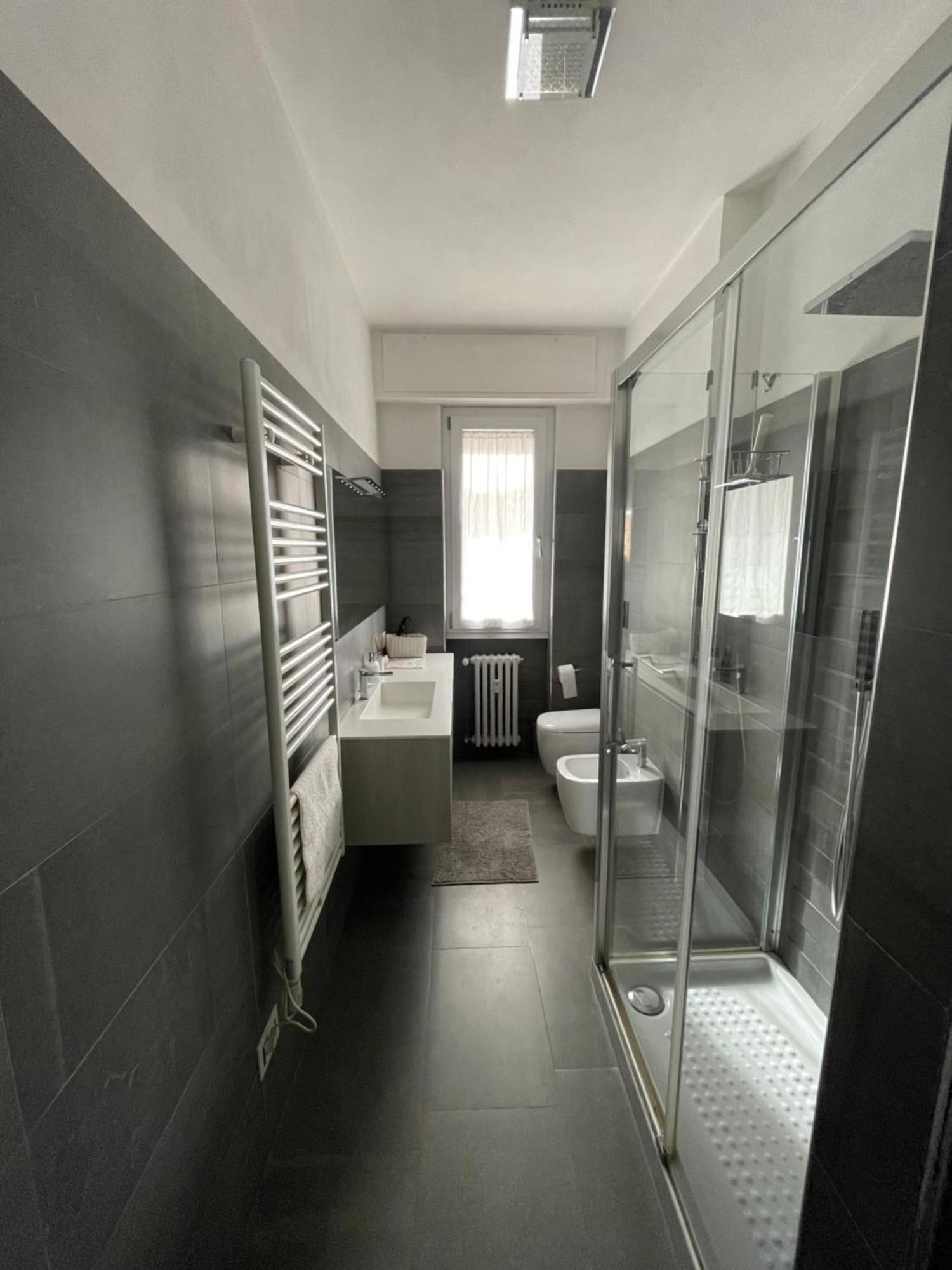 Morivione Apartment - Bocconi Free Parking Милан Экстерьер фото